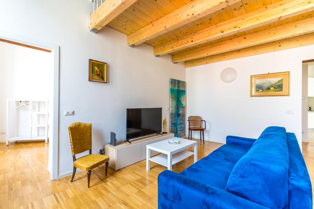 Nova Stylish House In Center By Napoliapartments Appartement Naples