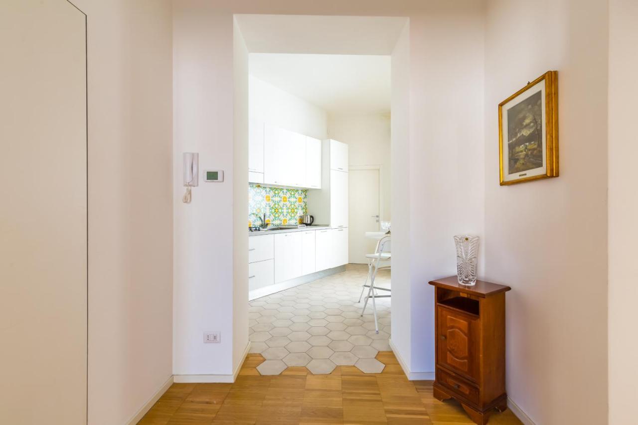 Nova Stylish House In Center By Napoliapartments * Naples