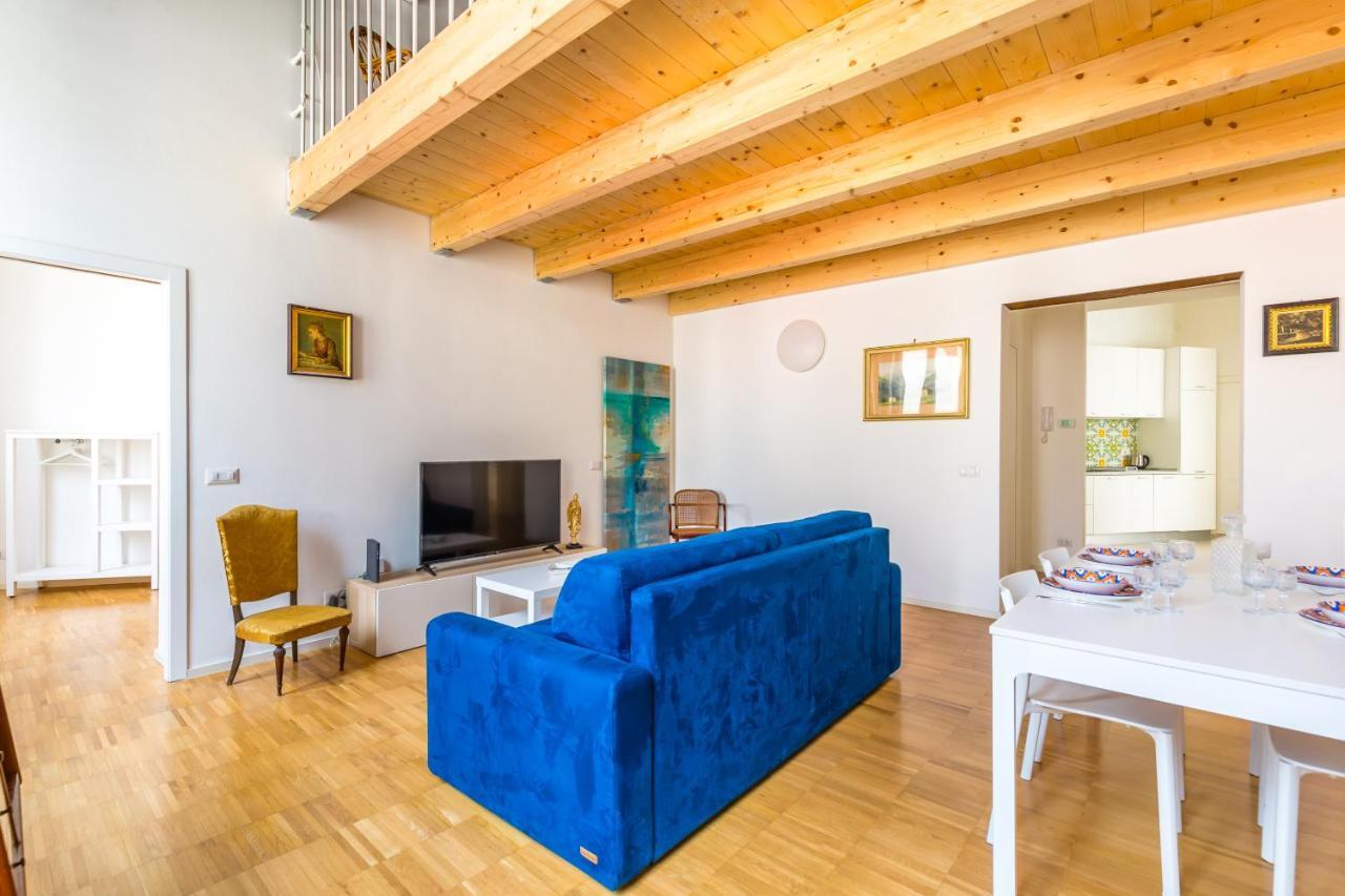 Nova Stylish House In Center By Napoliapartments Appartement