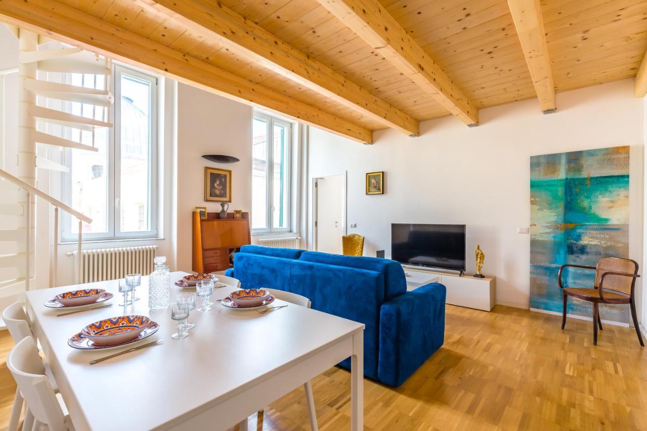 Nova Stylish House In Center By Napoliapartments * Naples