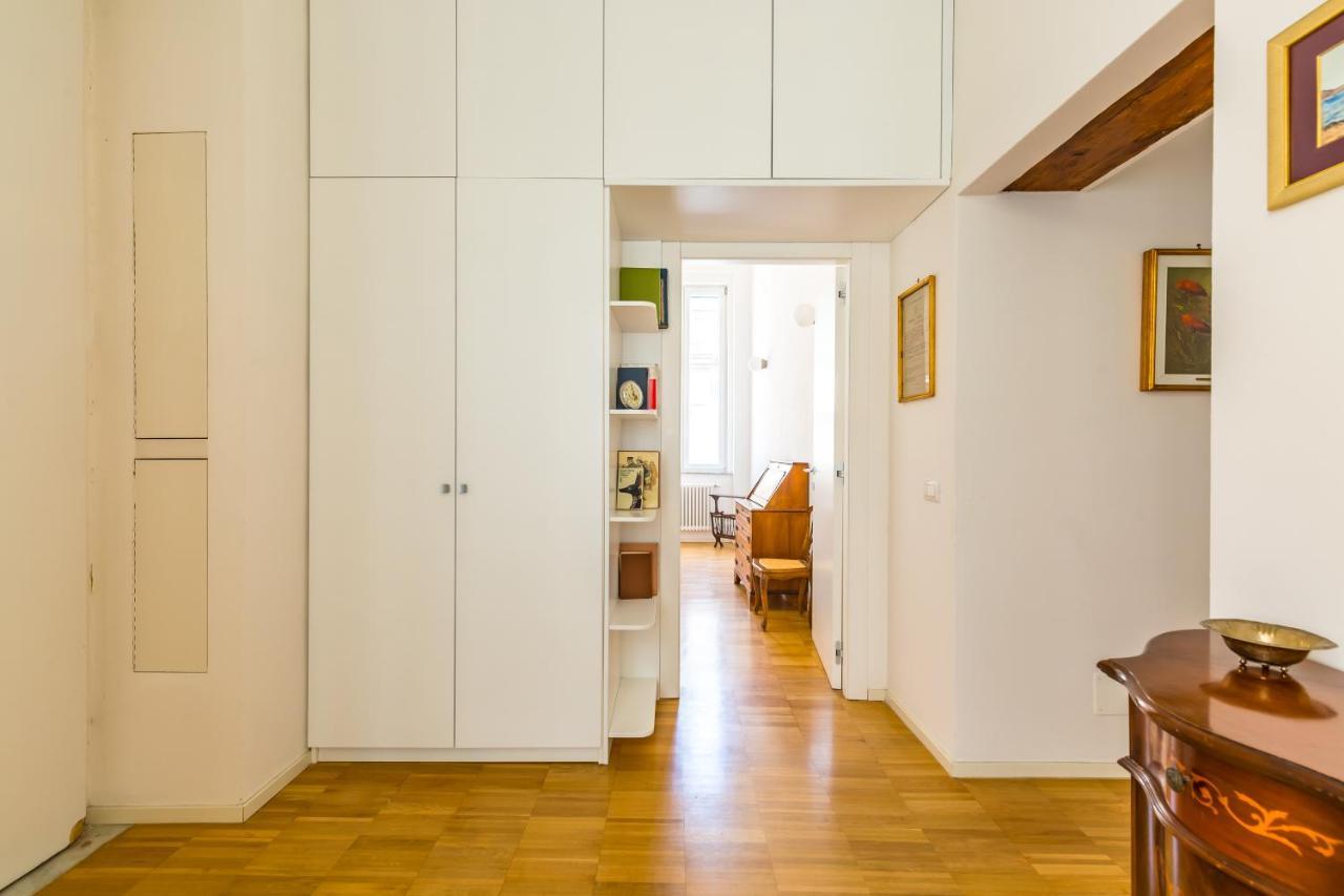 Nova Stylish House In Center By Napoliapartments *